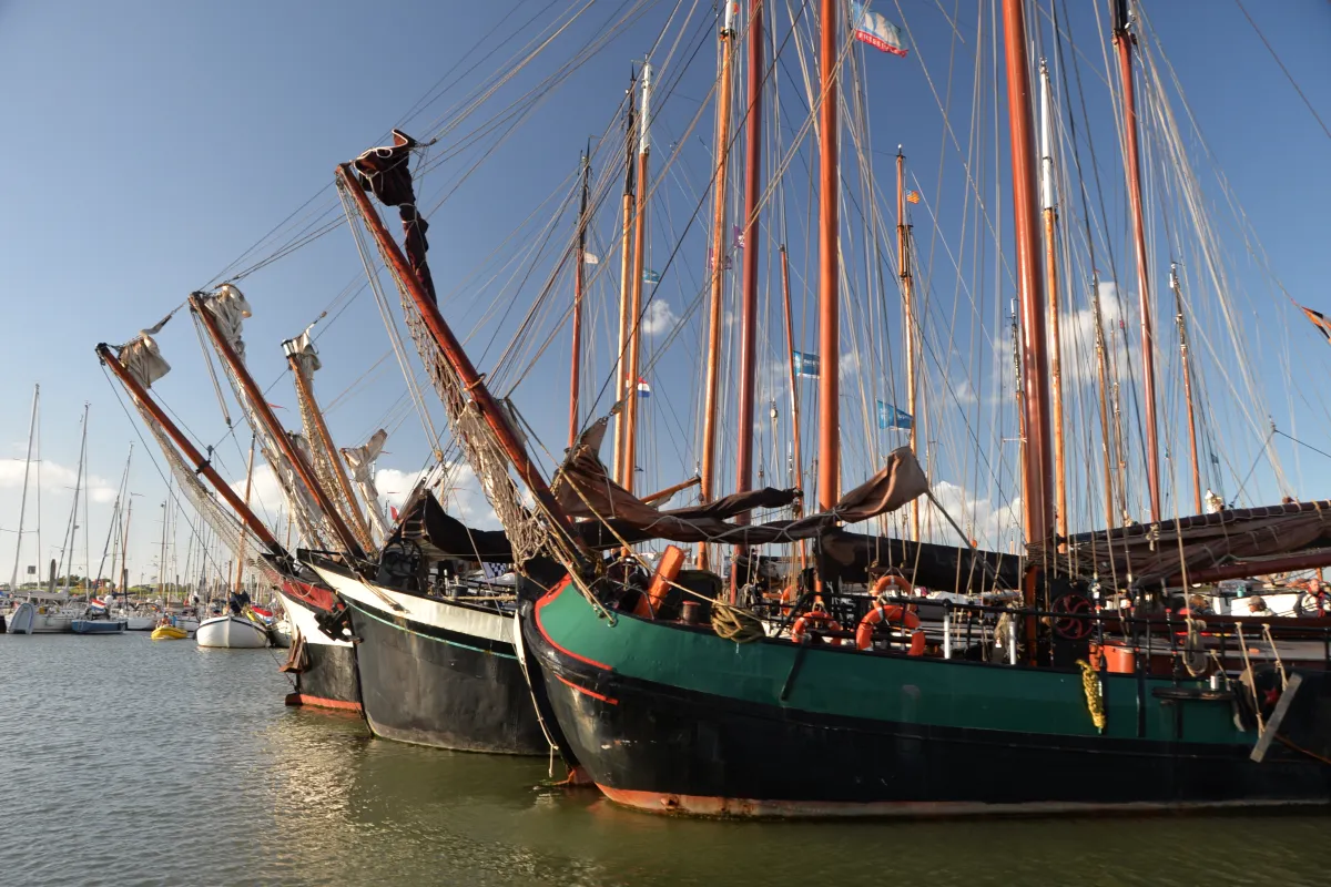 zeilen-op-de-waddenzee-met-een-klipper.jpg